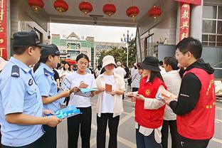 11月最佳新秀：小海梅-哈克斯与霍姆格伦分别当选 文班获提名